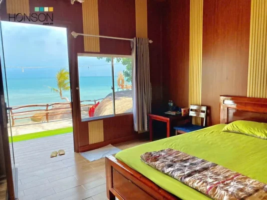 review homestay cây dừa nghiêng