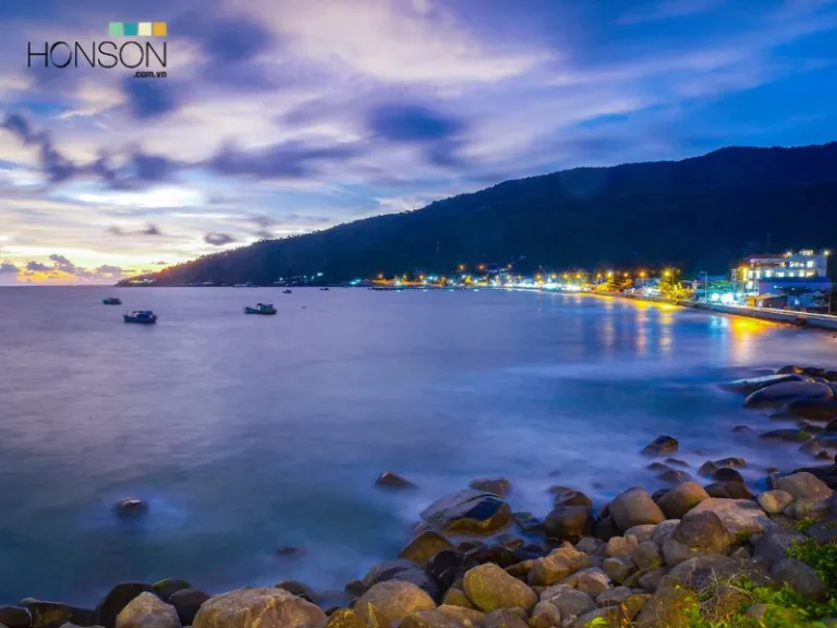 buổi tối hòn sơn chơi gì